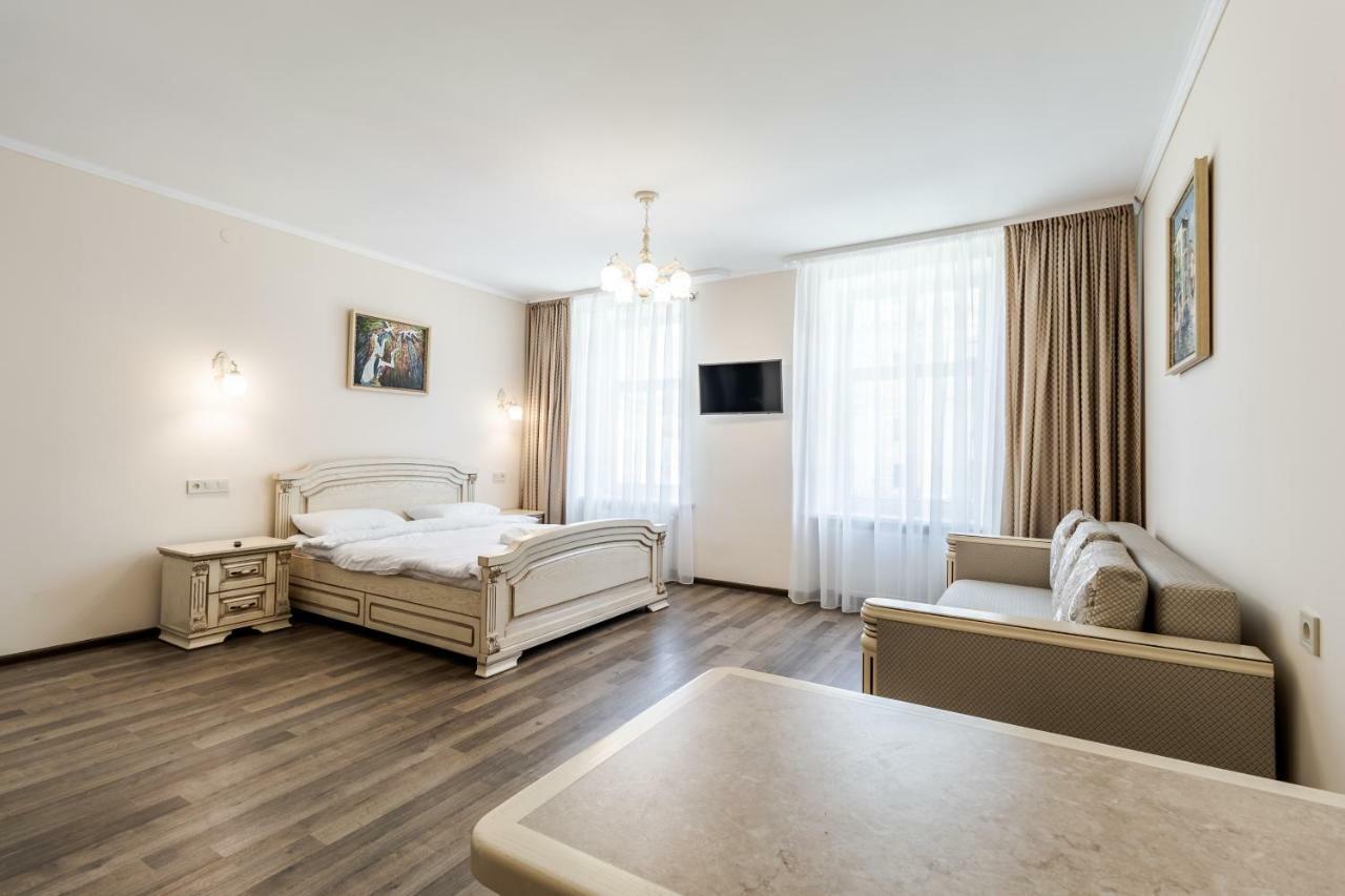 Opera House Apartment 3 Lwów Zewnętrze zdjęcie